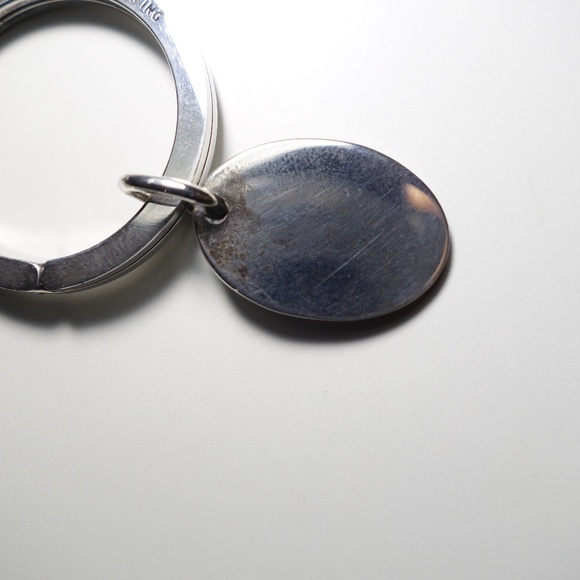 Vtg Tiffany & Co. .925 Sterling Silver Classic Round & Oval Engraveable Keychain - Picture 3 of 6